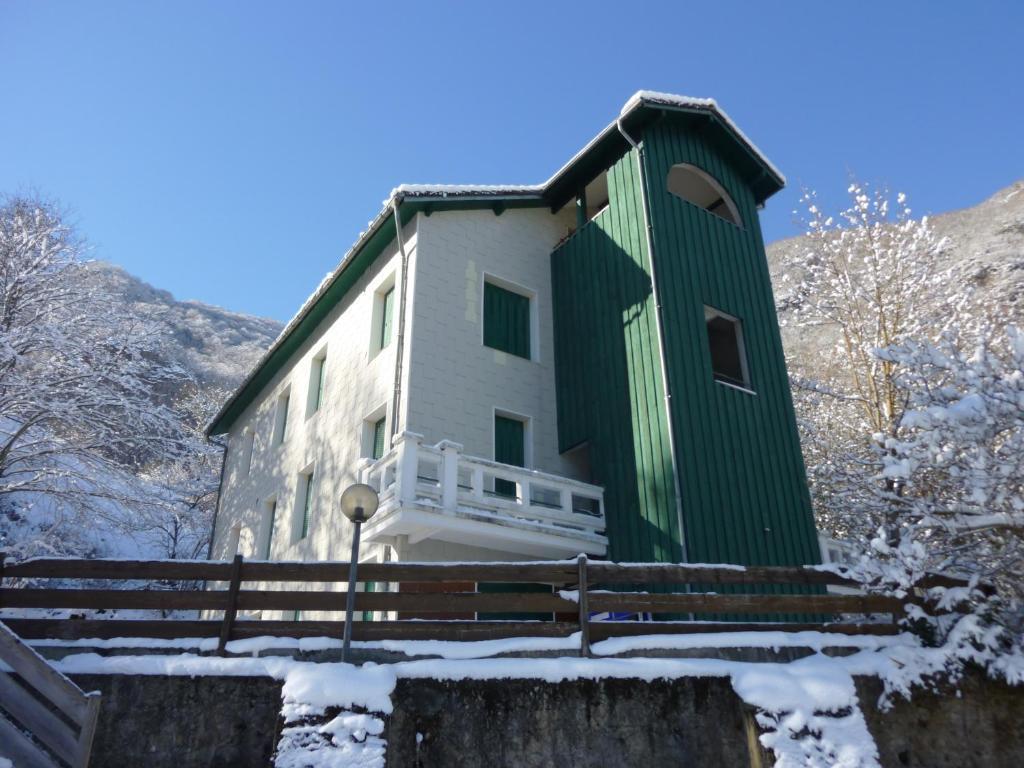 Appartements Les Pins Cierp Экстерьер фото